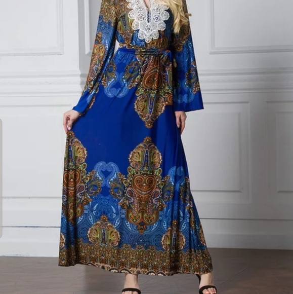 Dress - Picture 2 of 4